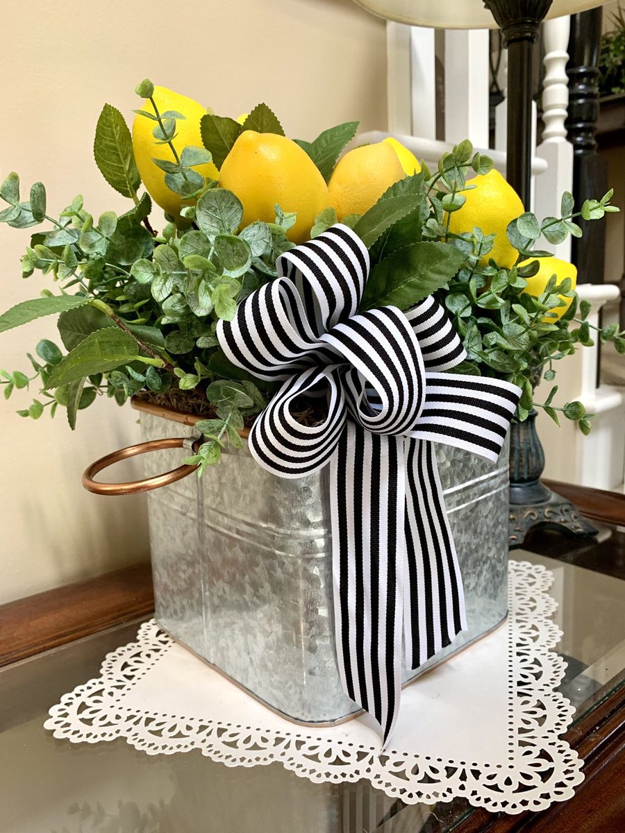 LMDESIGNS_4U's tweet image. Mother’s Day is approaching take a look at my #etsy shop: Lemon Arrangement Large Lemon Arrangement, Kitchen Decor, Lemon Centerpiece, Floral Arrangement, Yellow Arrangement, Farmhouse Decor #lemondecor #kitchenarrangement #kitchendecor #flowerarrangement etsy.me/3gfb9M2
