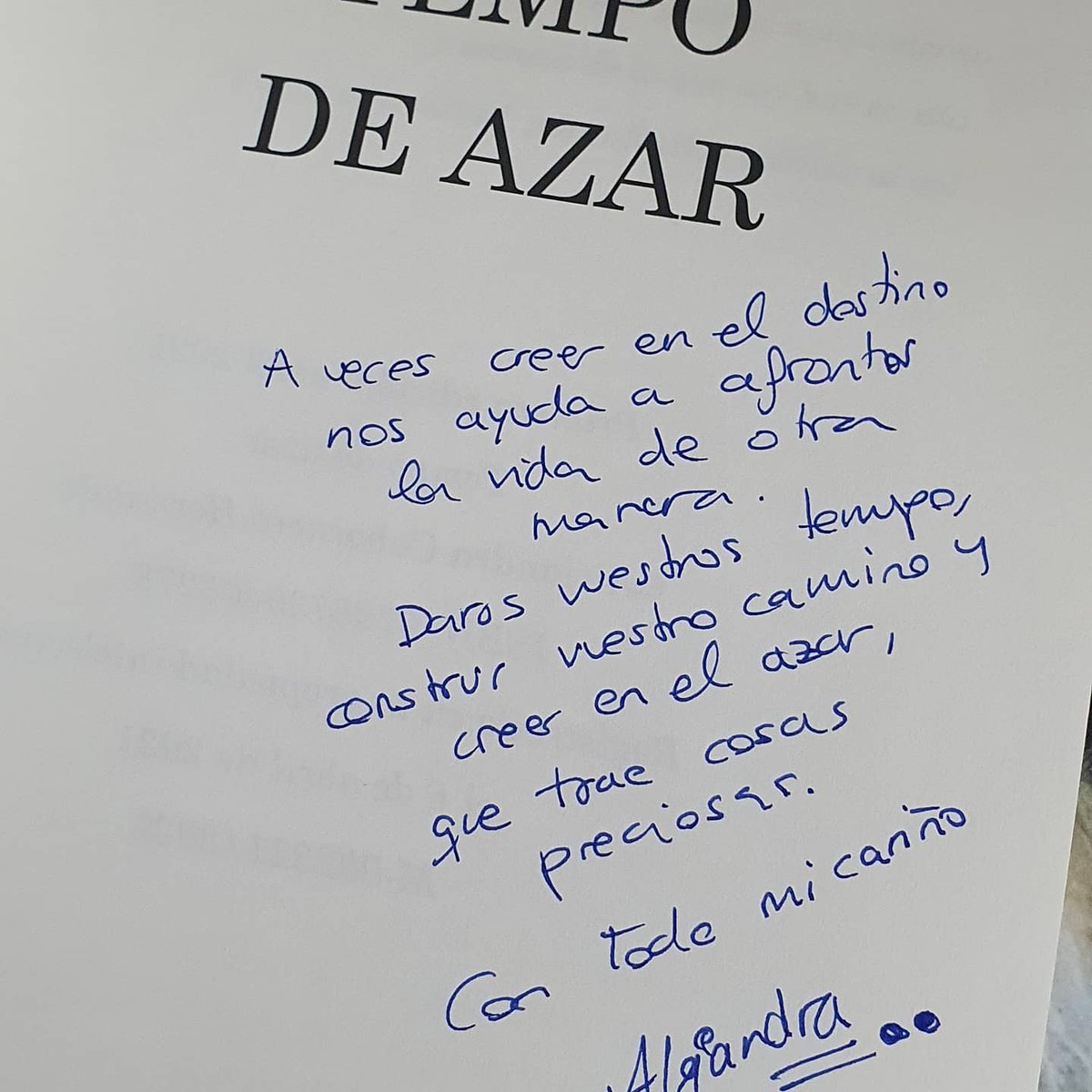 MIGUELINsego's tweet photo. Ya tengo mi TEMPO DE AZAR firmado por mi Sobrina y Ahijada Alejandra CaborHer
#TempodeAzar
¿Has comprado ya el tuyo? https://t.co/d0L1DXd6UG