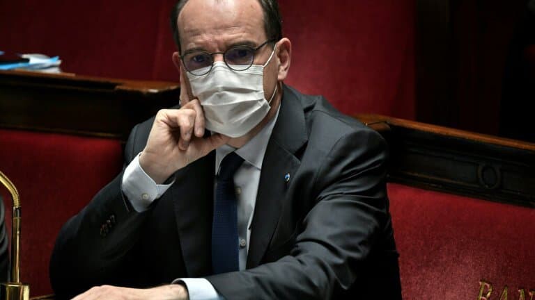 Pour 3 balles je vois donne la réponse : MERDIQUE! #Macron #Macronie #France #COVID19france #covid19 #GiletsJaunes #reformedesretraites