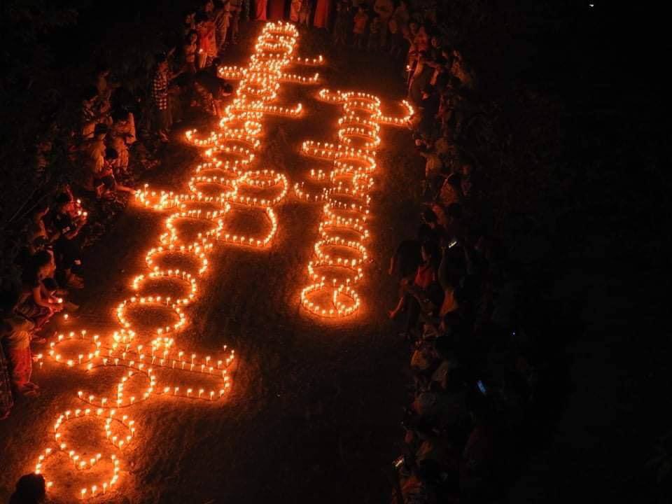 yoon thandar may (@yoonthandarmay) on Twitter photo As a strong support of <a href="/NUGMyanmar/">National Unity Government Myanmar</a>, residents in TaungKot Village, Hpakant Tsp did night strike with candlelights demonstrating “We Support National Unity Government”. SILENT REVOLUTION #WeSupportNUG #Apr16SilentStrike #WhatsHappeningInMyanmar As a strong support of <a href="/NUGMyanmar/">National Unity Government Myanmar</a>, residents in TaungKot Village, Hpakant Tsp did night strike with candlelights demonstrating “We Support National Unity Government”. SILENT REVOLUTION #WeSupportNUG #Apr16SilentStrike #WhatsHappeningInMyanmar