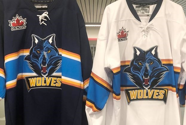 Congrats to the <a href="/RenfrewWolves/">Renfrew Wolves</a> of <a href="/TheCCHL/">The CCHL</a> on taking Round 21 of #CJHLHockey Jersey Challenge.