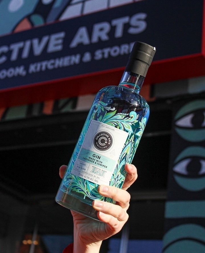 A little magic to start your week! ✨ A splash of tonic or citrus in our Lavender &amp; Juniper #Gin takes it from a beautiful deep blue to vibrant bright pink!⁠

Available for Curbside Pickup or Delivery bit.ly/3wQ5Cl7
⁠
#ArtPlusDistilling