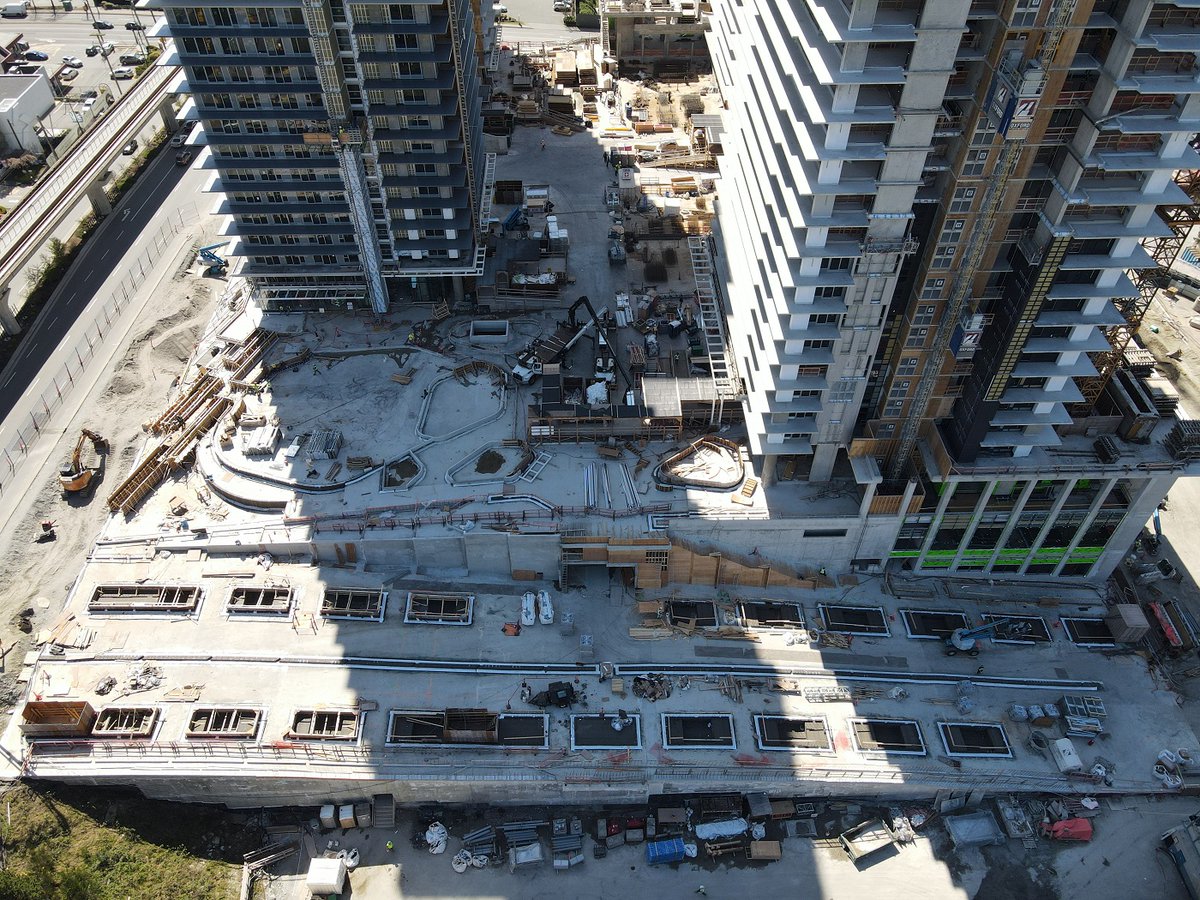 GBLArchitects's tweet photo. Check out the latest construction progress photos of 
@TCOLougheed by @ShapeProperties 
Photos by ITC Construction
More on the project:  
https://t.co/SM6Z8T11St
#gblproject #mixeduse #residential #commercial #retail https://t.co/0EAOKpboOr