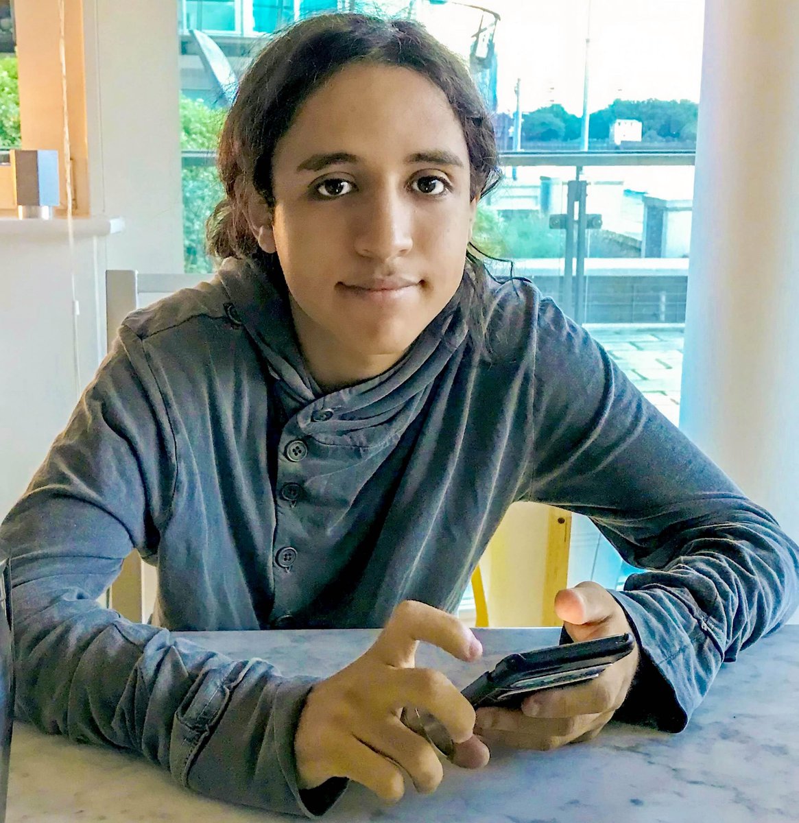 metpoliceuk's tweet photo. Sami Sidhom was murdered on his way home three years ago tonight. He was only 18.

We're urging anyone who knows the identity of his killers to come forward.

In particular, we want to hear from a previous anonymous caller who could have more vital information.

📞 0208 345 3715 https://t.co/newFYR6nYr