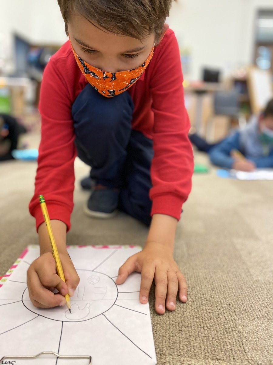 WBE_Library's tweet image. Two 2nd gr classes read Ways to Make Sunshine! We got together at the end to discuss &amp;amp; to make their own suns—inside had their name &amp;amp; items that represent them, outside—ways they can make their own sunshine.  @MSylvesterWB @nkkeene @waverlybelmontpto @WBESBulldogs