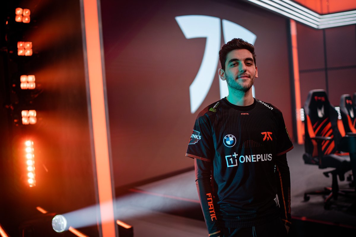 esporincom's tweet photo. Kaynaklarımızdan gelen bilgilere göre #LCS takımı 100 Thieves, Fnatic'in orta koridor oyuncusu Nisqy ile ilgileniyor.

Aldığımız duyumlar, tarafların şu an görüşmelerin başında olduğu yönünde. https://t.co/PhUf2M8N2N