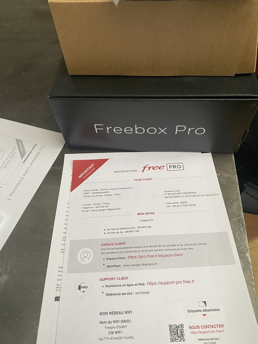 DavignyT's tweet photo. L arnak de la journée,client @free 
Je souscris à l abonnement @FreePro .
Souscription efficace et réception. Dans les temps. Arrivée du technicien et là boom , impossible de connecté ma @FreePro car j ai déjà un abonnement free tv  @Xavier75 on ne peut pas avoir deux Box free 😲 https://t.co/7JJLpFFt2n