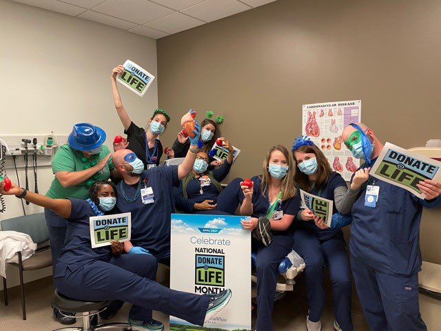 HuanteLinda's tweet image. Colorful celebration for #DonateLife -honoring our donors and creating awareness about organ donation. @bswhealth_DFW #1Yes