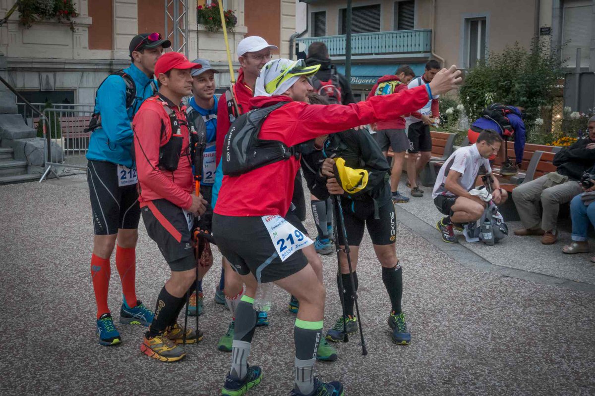 OutpostMagazine's tweet photo. One great way to explore the planet: trail running! Here's a few fantastic pics of what that looks like, from @RobertBrodey's new "How To Do It" series for Outpost. #trailrunning #RunningPowerfully #trails #mountains https://t.co/0bhB9S1WFC