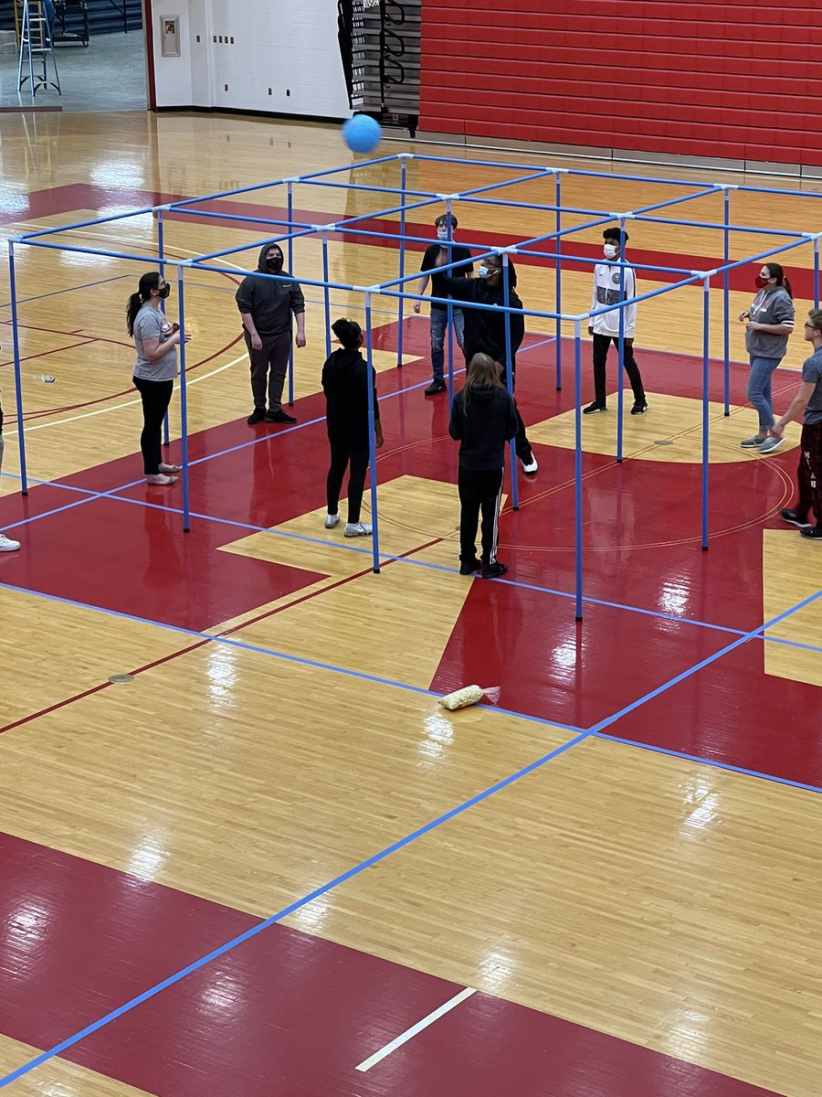 slefrane's tweet photo. 9 square @LearnatRHS 9th & 10th grade English dept #SEL #SEBW Start of last marking period focus event @mrsfloyd03 @ash_lovesbooks @weist_tia @KarenMurphyBal1 @KateHogg8 Great time had by all https://t.co/ALr5iiKAzt