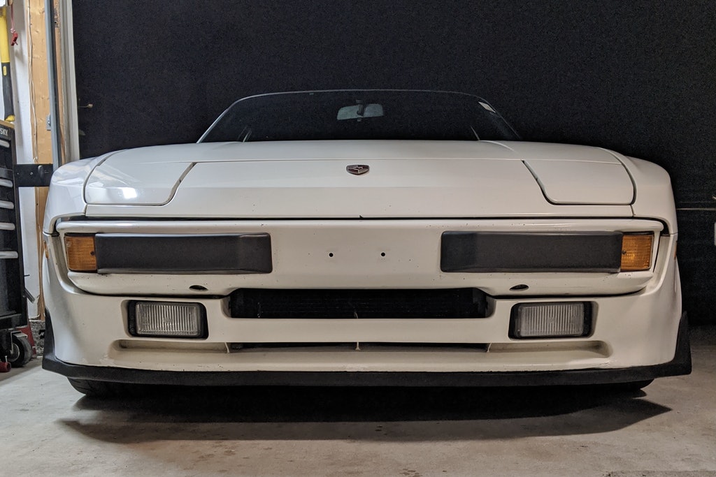New RAD offered at <a href="/RADforsale/">RADforsale</a> auctions: FOHA front lip spoiler for 2.5 and 2.7-liter Porsche 944 - Excellent shape

radforsale.com/listing/95/