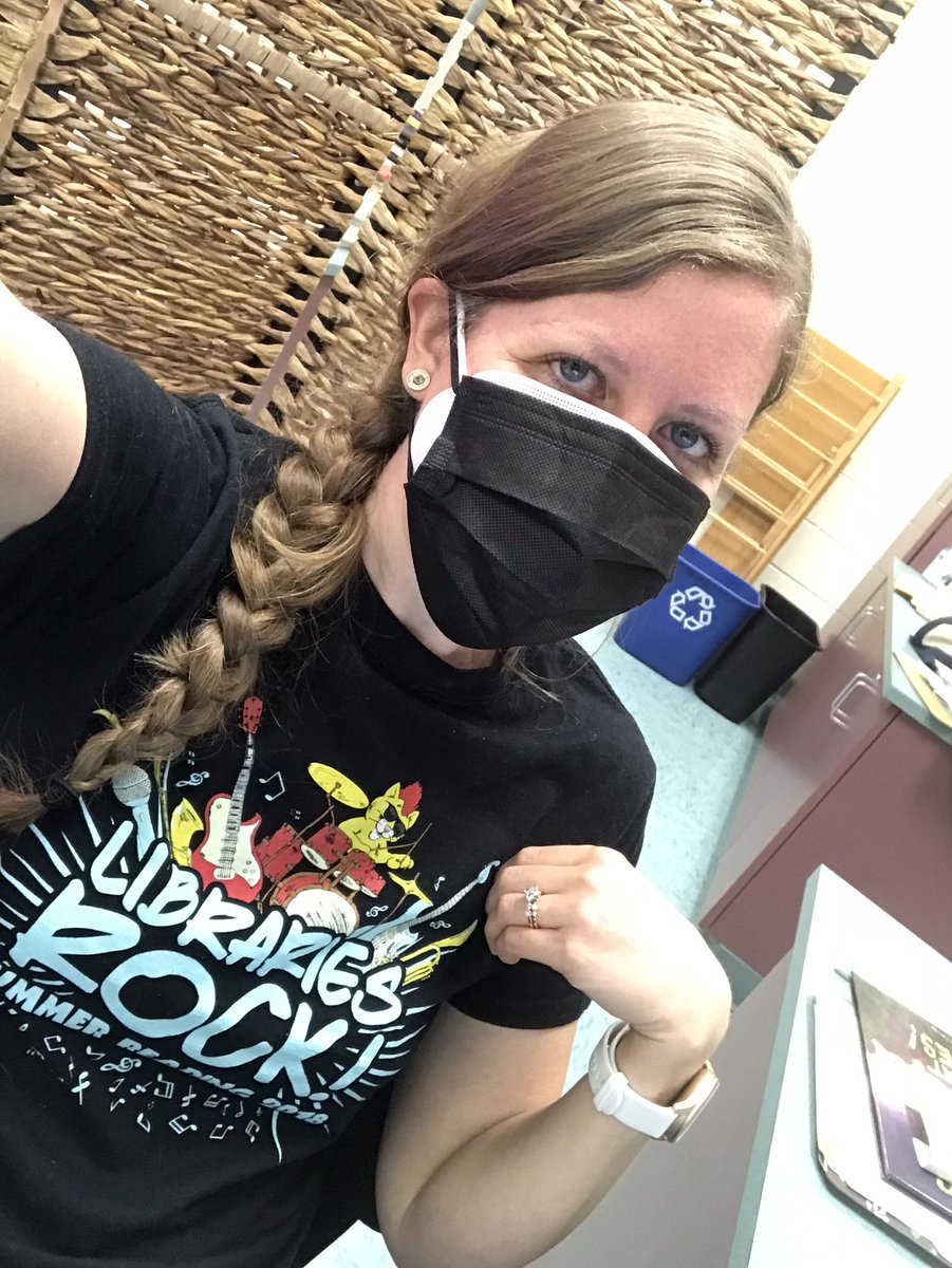 WESLibStars's tweet photo. To celebrate #aaslslm I’ve been rocking my @bcplinfo summer reading shirts all week- here are two of my favs! @BCPSLMP https://t.co/A6N8FVGjN1