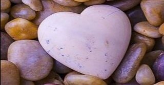 ChiaraGabellini's tweet photo. #sonoAl sicuro solo tra le tue parole, solo se ascolto il suono della tua voce...è inutile che faccia finta che non ho bisogno di te...in realtà, ho bisogno di te come il cuore dei suoi battiti, l'albero delle sue radici, il mare delle sue onde, l'amore dei suoi doni...♥️ https://t.co/jRqxpExQ34
