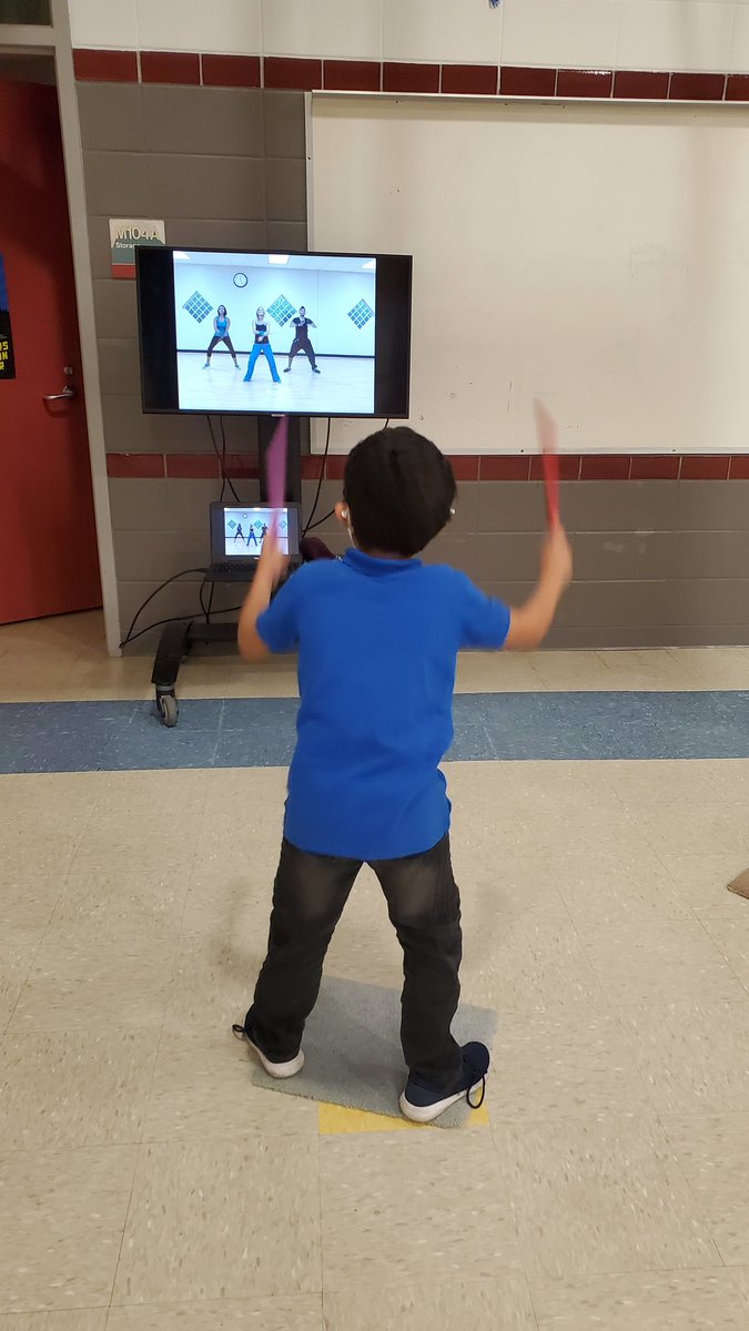 A little Fun Friday #fitnessdrumming during kinder and 1st today. #PoundRockOutWorkOut <a href="/Buffalo_Creek1/">Buffalo Creek Elem</a> <a href="/SBHFTA/">SBHFTA</a> <a href="/SBISD_HFDept/">Spring Branch Health Fitness/Advanced Movers</a> <a href="/SBISD/">Spring Branch ISD</a>