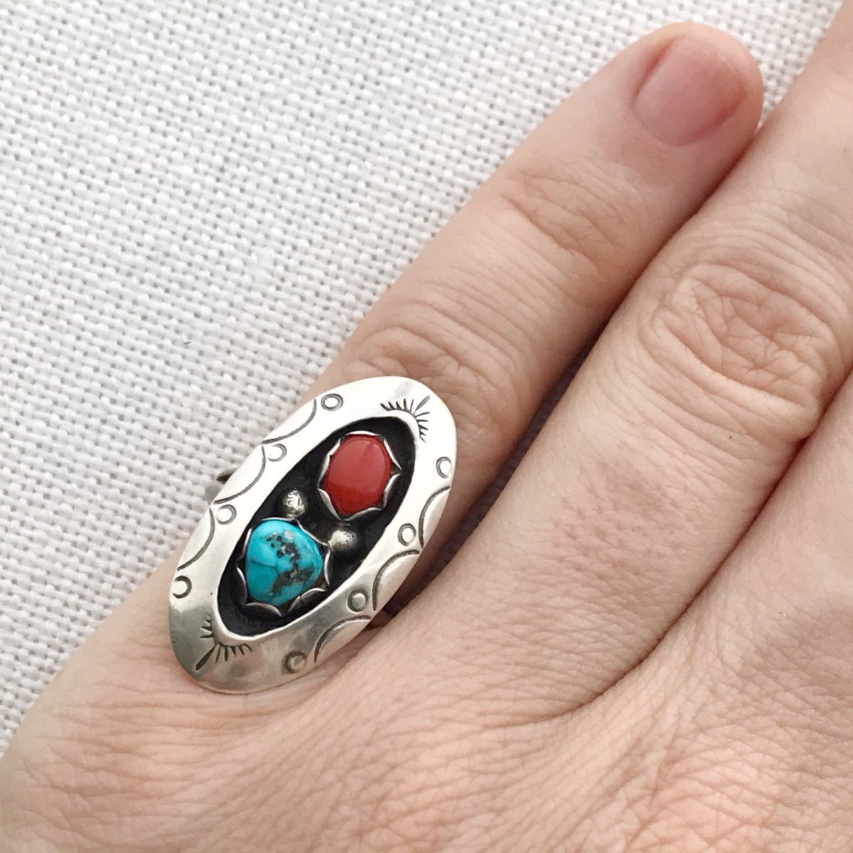 Excited to share this item from my #etsy shop: 1960s/70s #VINTAGE #Native Turquoise & Coral Sterling Silver Shadowbox Ring 5 // Southwest #Cowgirl #Boho Statement Mod Oval FREE SHIPPING #silver #midcentury #turquoise #southwestern #coralring etsy.me/2OVVCWr