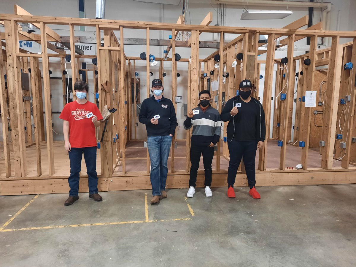 More CTC construction trade students showing off their Lowes gift cards! 😀