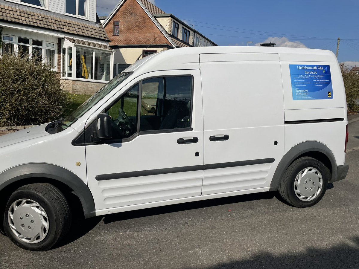 The blue <a href="/BritishGas/">British Gas</a> van now swapped for the white Littleboroughgas.services van. Looking forward to my 1st job on Monday morning without the stress and pressure #StopTheBritishGasFire