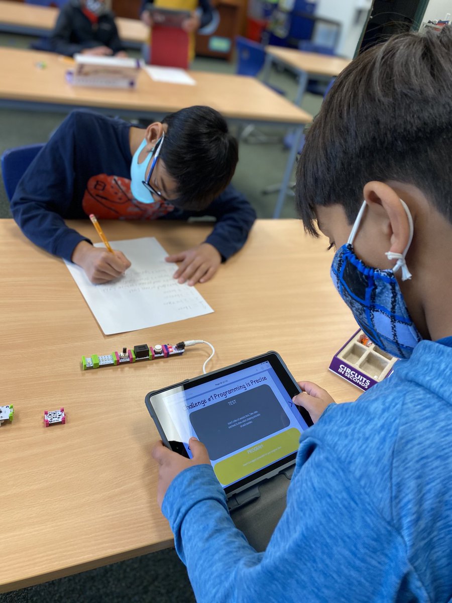 mrsscienceguru's tweet image. Using LittleBits to create our own communication codes.  Great job guys working on 3 of our 5Cs, critical thinking, communication and collaboration.  ⁦@HoughStreet220⁩ ⁦@barrington220⁩ ⁦@littleBits⁩