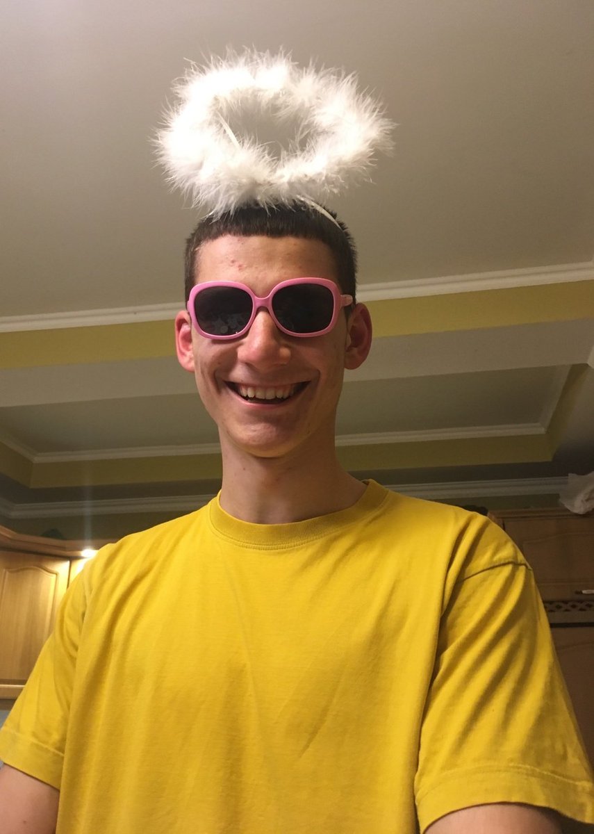 Ангелы у трона твоего😇