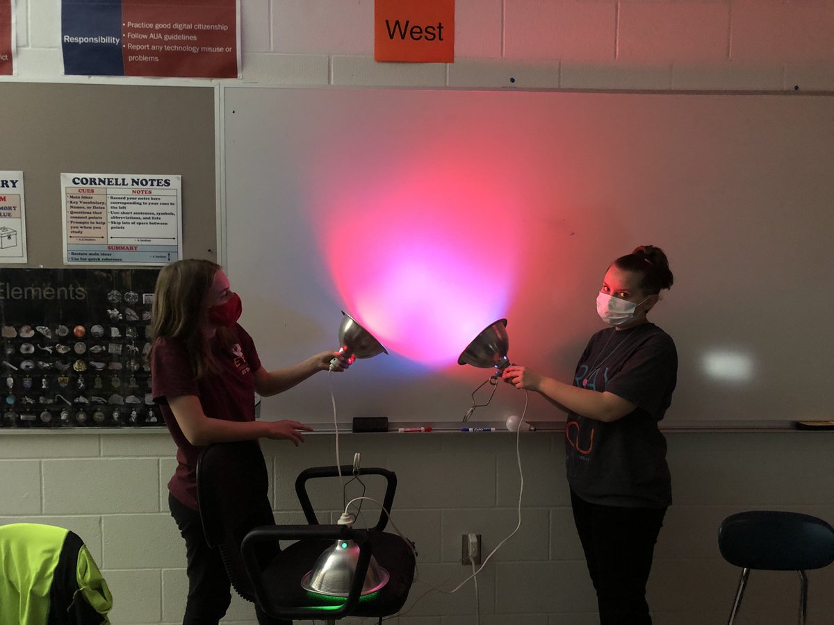 RobJacksonSMS's tweet photo. Experimenting and learning about how primary colors with lights are different from primary colors with paints. https://t.co/iK8rjy5557