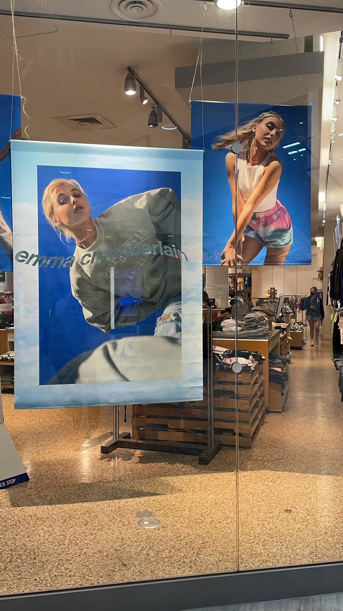 I’m loving Emma Chamberlain’s collaboration with <a href="/PacSun/">pacsun</a> is so cool.<a href="/AGpodcast/">anything goes with emma chamberlain</a>