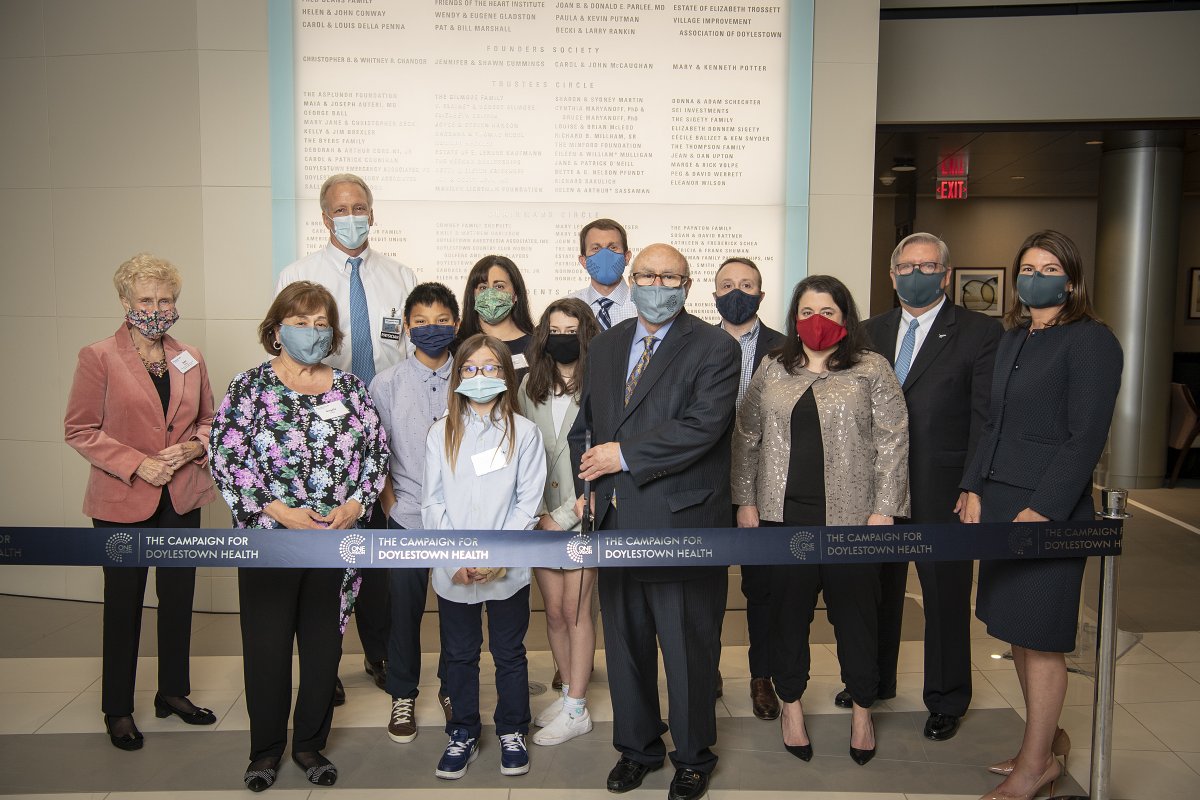 OneVisionDHF's tweet image. We celebrated the ribbon-cutting and dedication of the Clark Center for Critical Care Medicine. We are grateful for the support of visionary donors Angela and Dick Clark and thousands of other donors. Learn more: bit.ly/3uHu9. #DoylestownHealthFoundation #OneVision