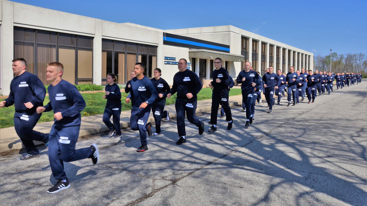 IndianaLawEnfo1's tweet photo. Class 223 ended their week on Thursday, but they'll be back next week for their first breakout week! #IleaBasicClass223 #PoliceInTraining #PhysicalFitness #EssentialWorkers https://t.co/4pdTAwMsVu