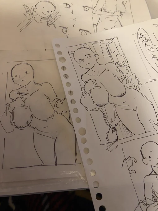 下書きの下書き
1回目にぼや~と描いて、2回目にほんの少し情報量を入れて保存してます
左側の一発目の方が形がよかったりするσ^_^;
変な意図や邪念が入らず、自然体に描けるからなのかもしれない
自身をコントロールせねば(ーー;)未熟 