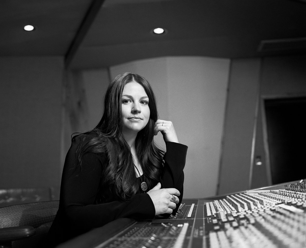 HennepinTech's tweet photo. Is that a glass ceiling breaking? Watch Academy of Country Music Awards on Sun at 7pm, CBS. We are cheering for Gena Johnson, HTC grad. She's the 1st woman ever nominated for audio engineer.
@MinnStateEdu
#ACM
#WomenInCountryMusic
#AudioEngineers
#GenaJohnson
#HTCPride https://t.co/0M2G1yx7Gd