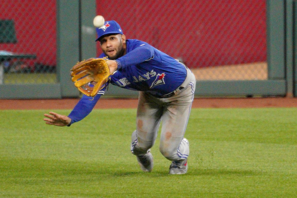 oddsmaker's tweet photo. The Blue Jays - Steven Matz look to bounce back with a win on the road in Kansas City - Mike Minor on Friday night. Blue Jays (50%) vs Royals (50%) | https://t.co/yqmwDxwwKw #mlb #baseball #sportsbook #oddsmaker #bet https://t.co/c7udPi8L78