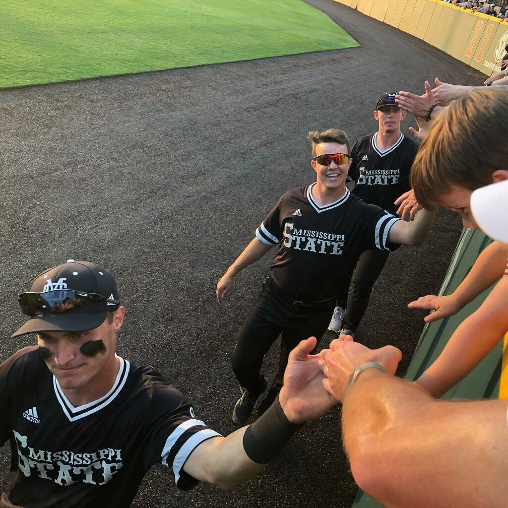 Hail State! #lounge49 instagr.am/p/CNvOwV6B2NCQ…