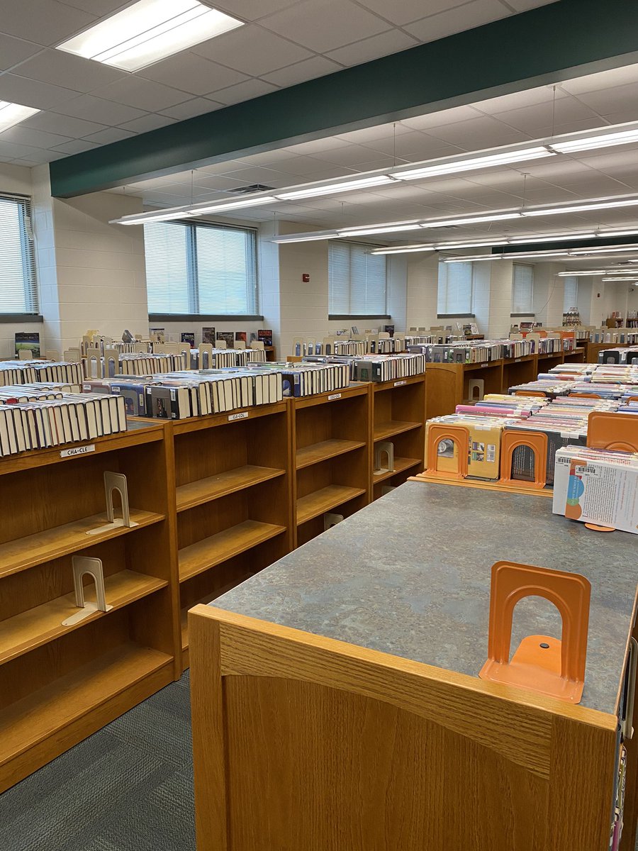 GrahamLibrarian's tweet photo. Books pulled and organized, new locations mapped out, and inventory started because why the heck not. Also jammin to TSwifts Fearless just because. #workingfriday #librarytwitter https://t.co/zPFMHPEqr9