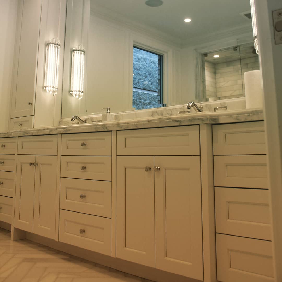 kefasdevelopme1's tweet image. Give Your bathroom a fresh look without any hustle !

+17737507689 📲

#bathroom #contractor #kefasdevelopment #construction #interiordesign #design #customhomes #homeremodeling #remodeling #home #renovation #homesweethome #spring