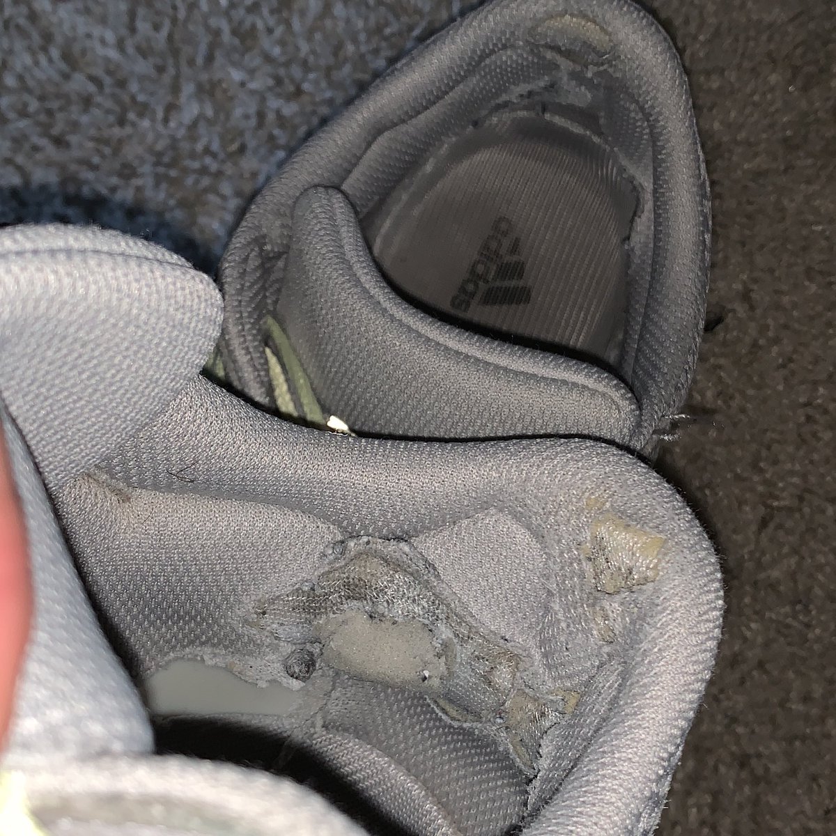 ARHkicks's tweet photo. @shoesandautos 😂 same https://t.co/PbgzPIXYNL