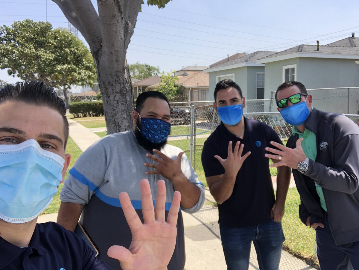 Keith Dickson (@keithdicksonihx) on Twitter photo Blessed to have <a href="/kdavies_ihx/">Kevin Davies</a> and <a href="/AlfredoSoCal/">Alfredo Morales</a> as leaders! Thank you for stopping by to see THT today 💪🏼 #ATT #IHX #RealKD #THT Blessed to have <a href="/kdavies_ihx/">Kevin Davies</a> and <a href="/AlfredoSoCal/">Alfredo Morales</a> as leaders! Thank you for stopping by to see THT today 💪🏼 #ATT #IHX #RealKD #THT