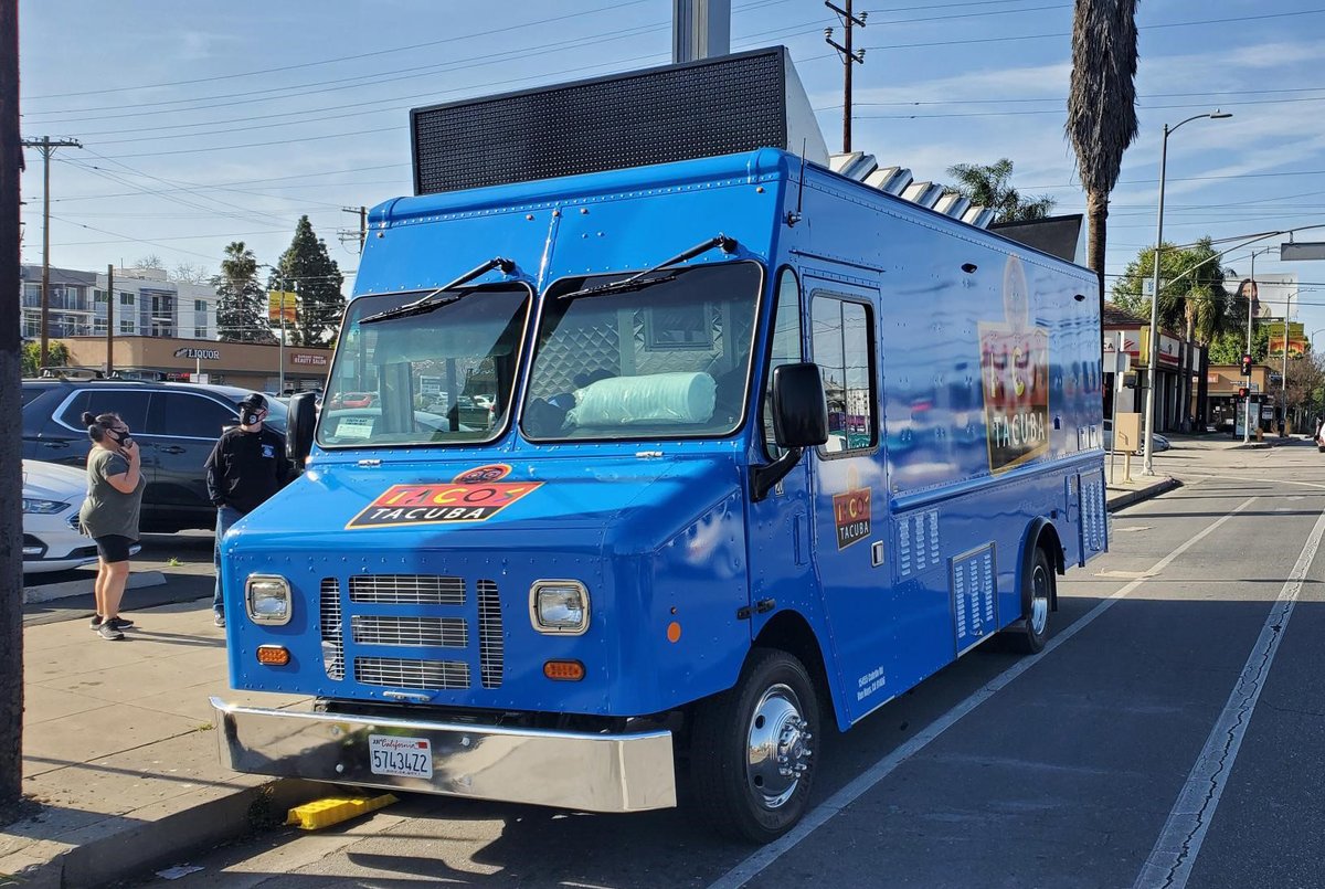 #FoodTruckFriday with Tacos Tacuba (IG: tacostacuba) food truck on a Morgan Olson body foundationfoodtruck.com Kitchen upfitted by @Armenco cateringtruck.com Purchased from @southbayford southbayfordcommercial.com/ford-food-truc… #FoodTruck #FoodTruckNation #StepVan #MorganOlson