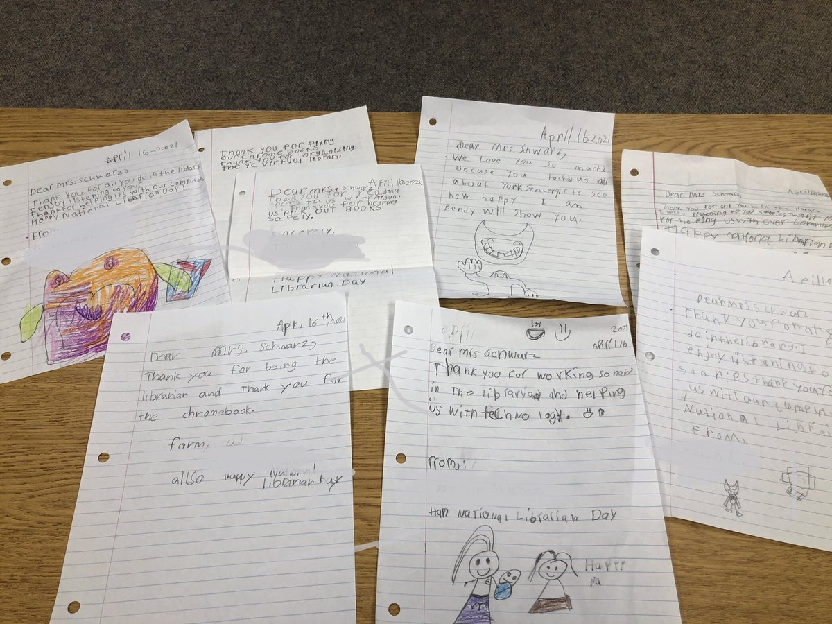 Thanks <a href="/MsOrsiYC/">Rosanne Orsi</a> ‘s class  for celebrating #NationalLibrarianDay and making my day!  🎉❤️🦁🖤📚<a href="/D45YorkCenter/">York Center School</a> #YCLionsRead