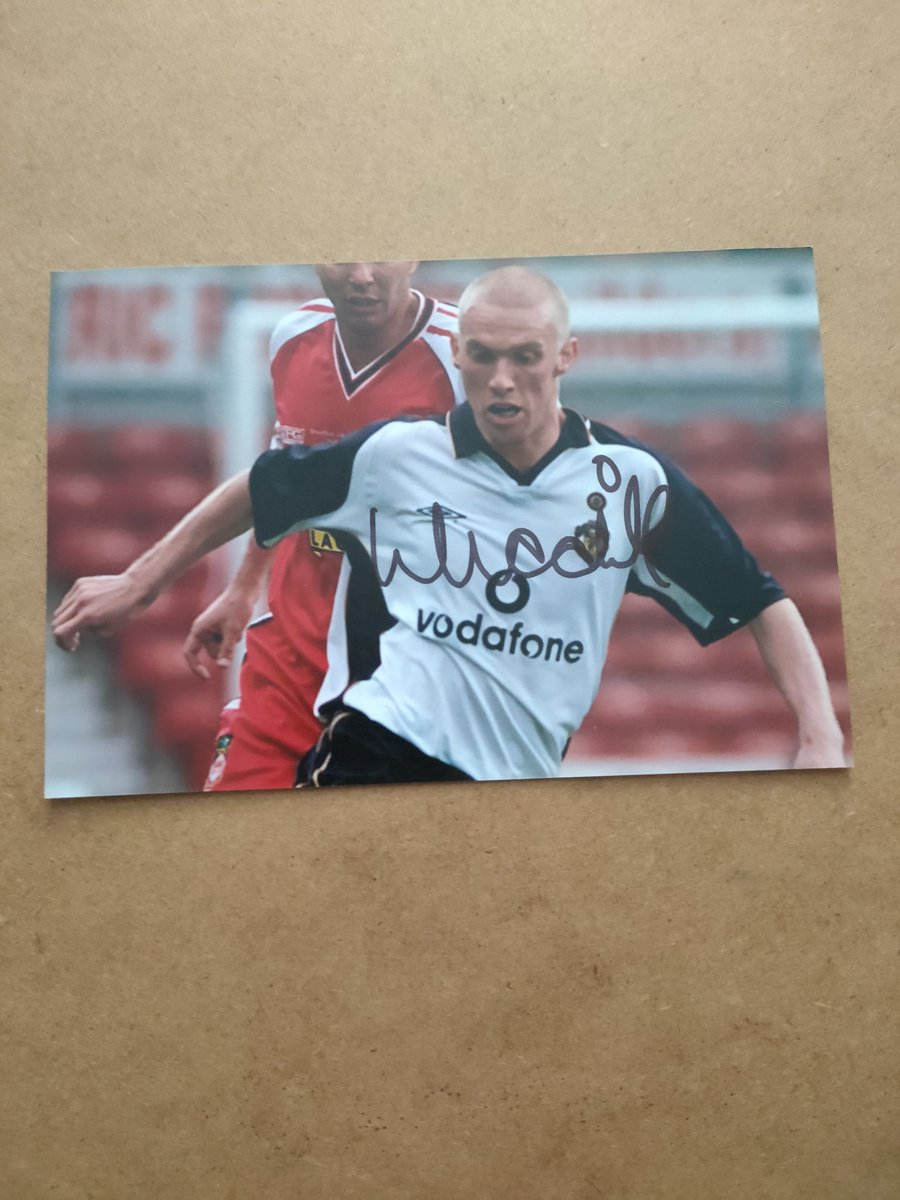 On Wednesday I received this reply TTM from former Man United midfielder @Luke_FFF. Luke kindly signed the photo I sent to him. Very happy to have another United academy graduate in my collection. Thank you Luke pic.twitter.com/DXQz8QCU0l