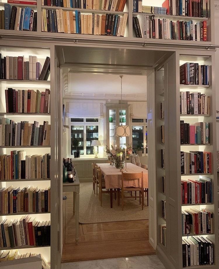 this bookshelf please god