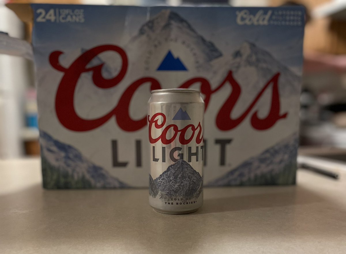 lonrogers's tweet photo. 🏔▶️🔵 @BarstoolBigCat @Billyhottakes @PFTCommenter https://t.co/qOpDYVoqo3