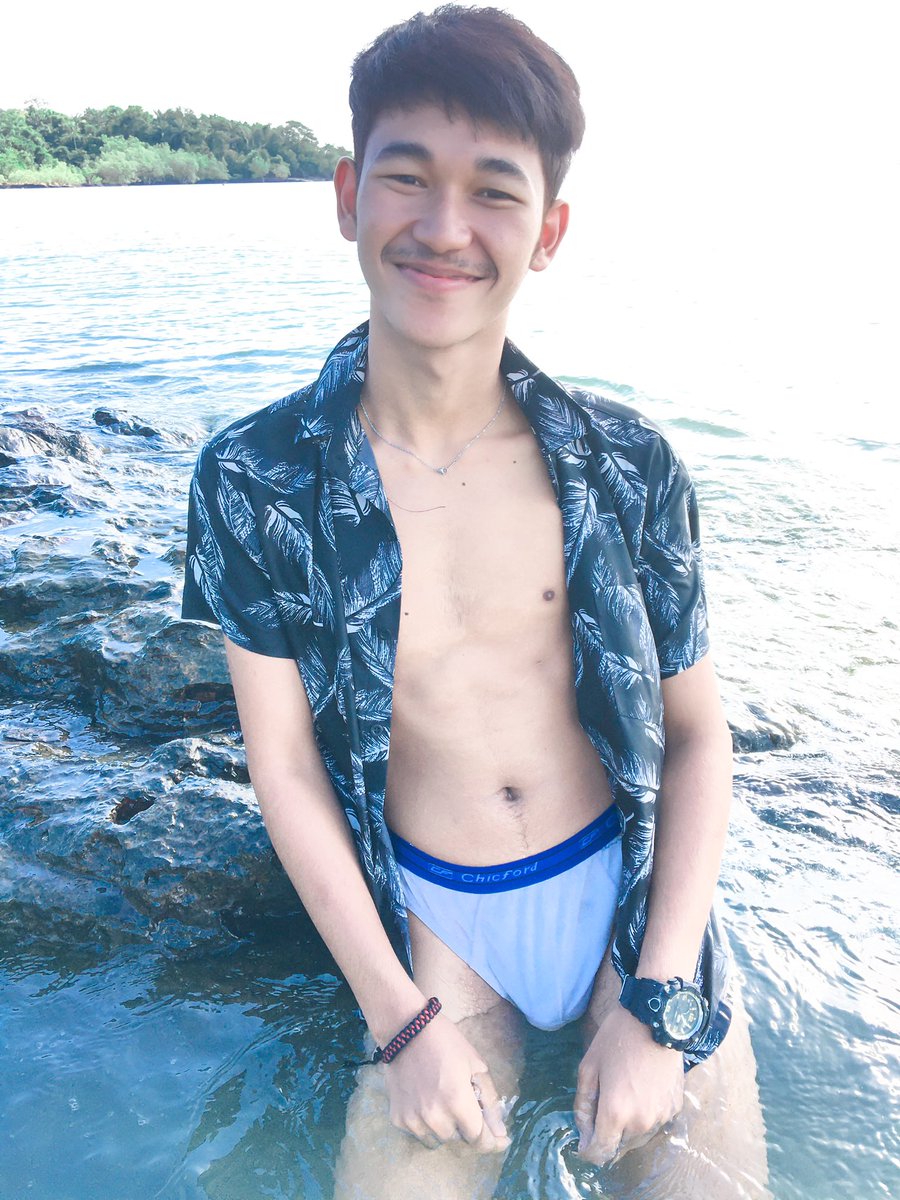 Best435's tweet photo. เราอมเก่งนะ ลองได้5555 😛🍌🍌 https://t.co/ULVCiHOSZF