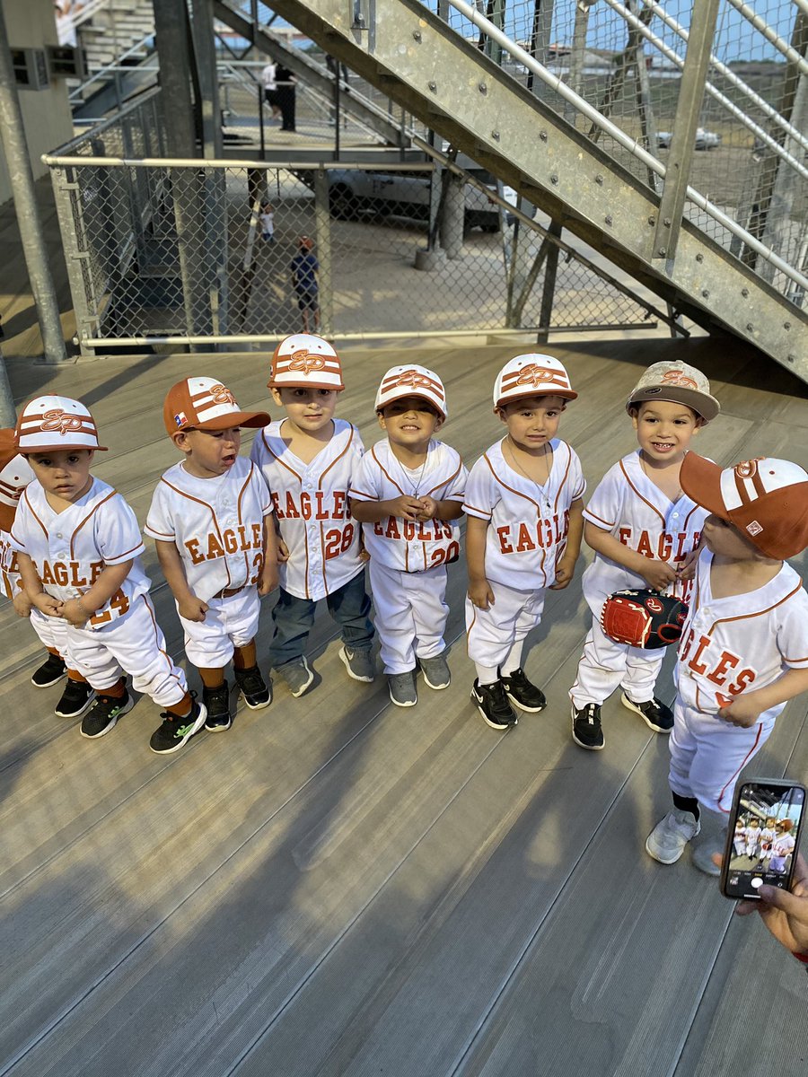 j_ruiz5's tweet photo. I don’t know who needs this, but here is my nephew and his besties in baseball uniforms https://t.co/iOQV7kKexc