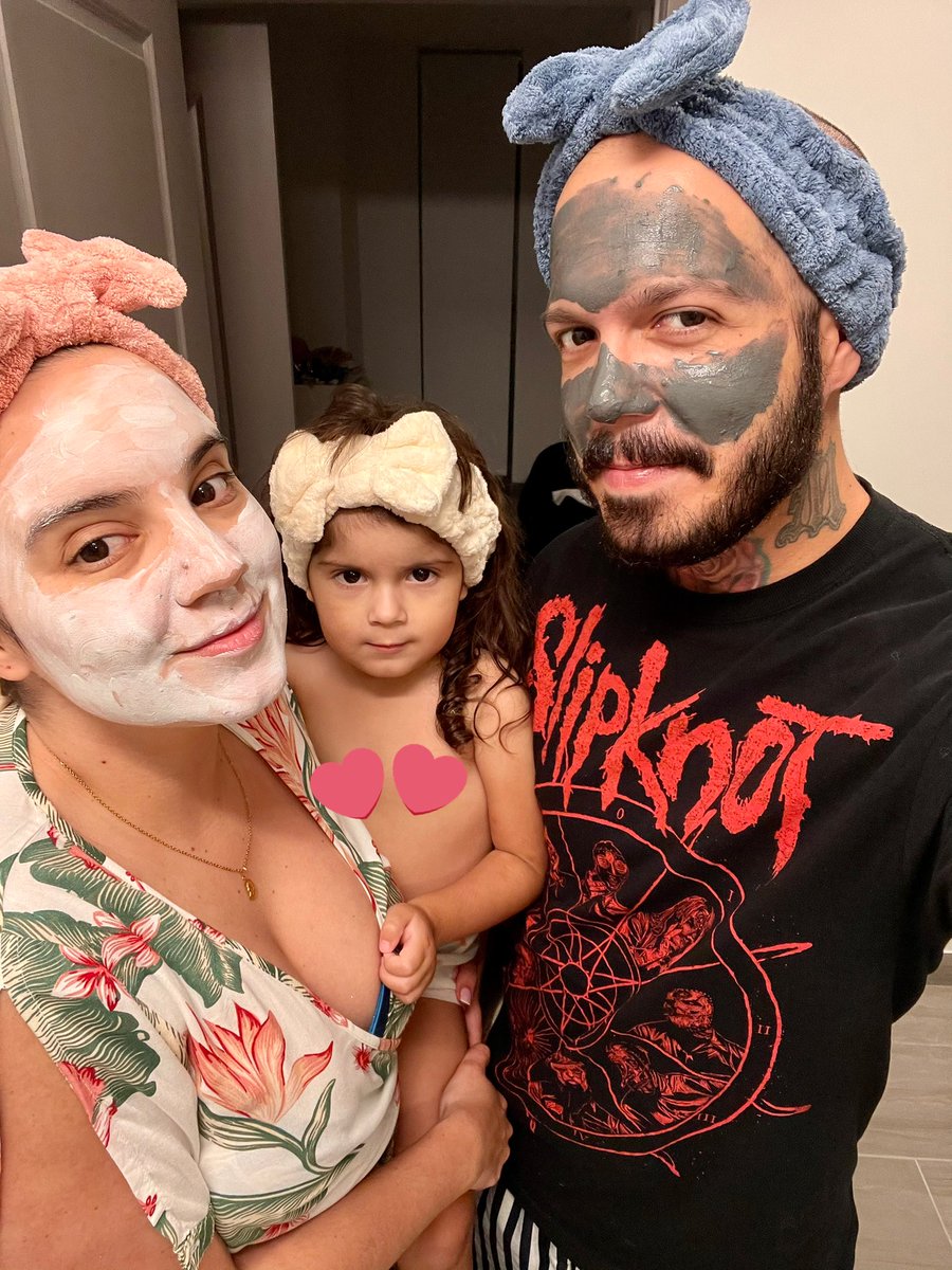 Para lo que quedé yo, un viernes por la noche 😂😭💅