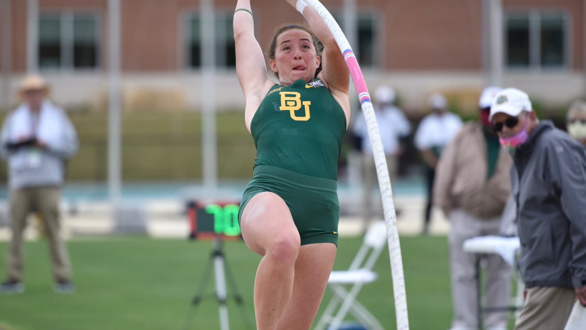BaylorTrack's tweet photo. Tiffani Peacock takes third in the women’s open pole vault with a personal-best jump! 🥉

📈 11-10.00 (3.61m)

#SicEm🐻🥇 https://t.co/i8R0rpd38C