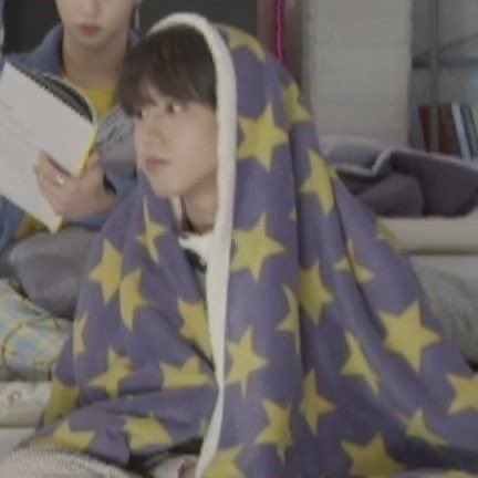hyunidays's tweet photo. ES ÉL https://t.co/WwG2FOEopP