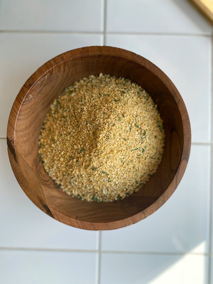 MommaBSpiceShop's tweet photo. If you’re running low on our French Onion Seasoning don’t worry! We are all stocked up again! Sizes Small through X-large available. 

#mommabs #mommabsspiceshop #frenchonion #dipmix #nomnomnom #shoplocal #shopyxh #medhat #medicinehat https://t.co/jBUKEKklYC