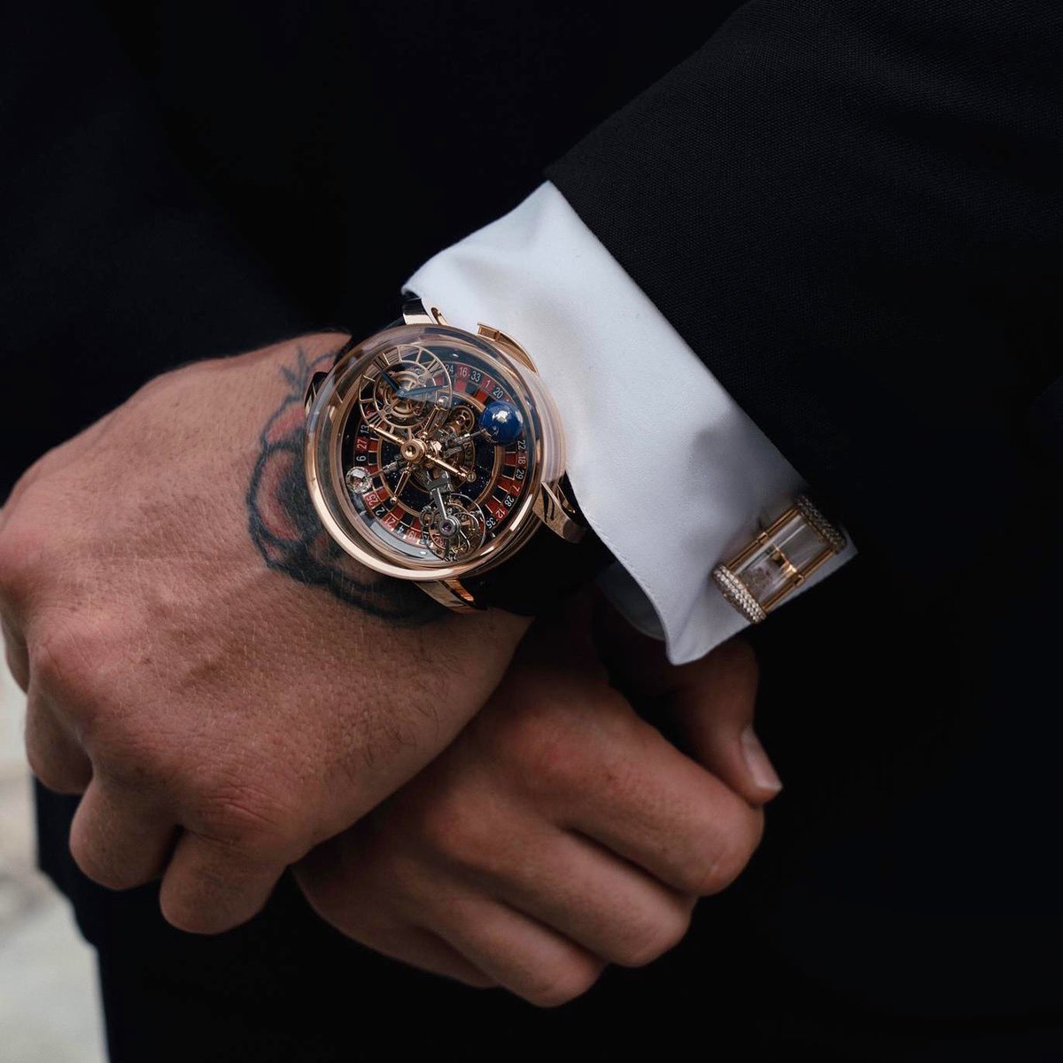 TheNotoriousMMA's tweet photo. The house always wins it’s why there’s a casino on my wrist. #VivaLasVegas https://t.co/G8K7tO4fUL