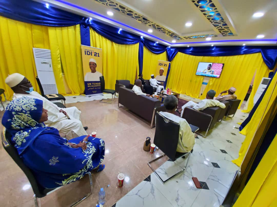 IDI21__'s tweet photo. La Direction Nationale de Campagne (DNC) suit les résultats partiels et provisoires du scrutin du 11 avril diffusés en direct sur les antennes de l’ONAMA. #Tchad #SOLIDARITES https://t.co/sI3fIa2MUf