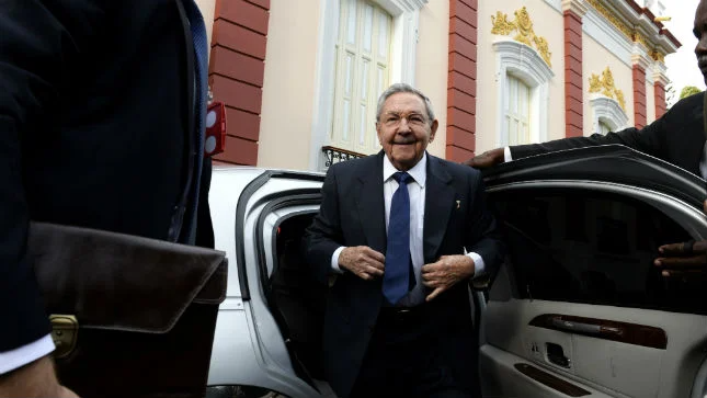 thehill's tweet photo. JUST IN: Castro steps down as Cuban leader, ending decades-long rule by the family https://t.co/qMhfUh1rSA https://t.co/adKSJyyKww