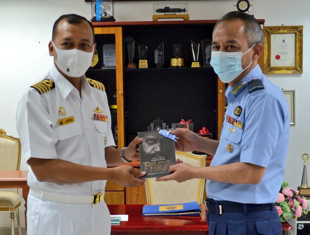 KD SULTAN IDRIS I tweet media